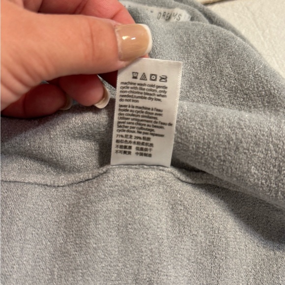 NEW Barefoot Dreams Gray Cozy Chic Ultra Lite Cap Sleeve Tee Top Size M - Picture 9 of 9